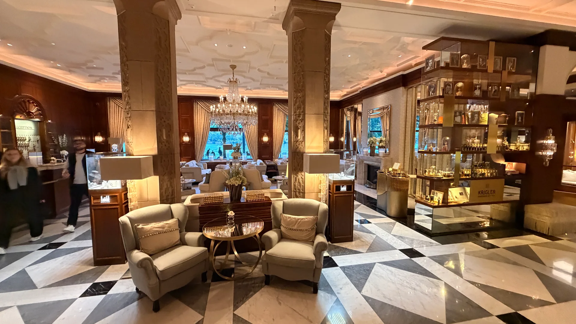 DJ Forte bei Fairmont Hotel Vier Jahreszeiten