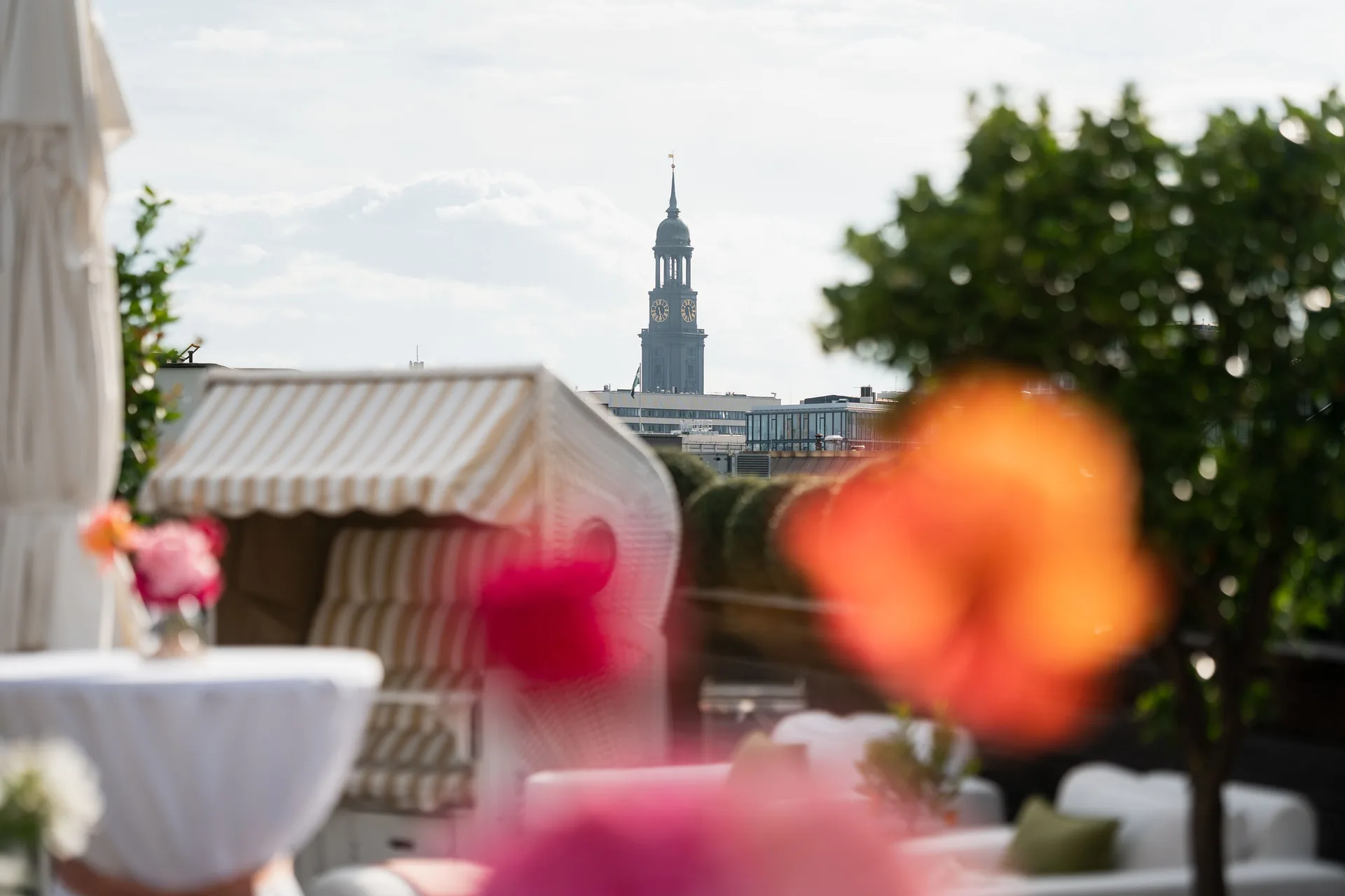 DJ zum Jubiläum – Fairmont Hotel Vier Jahreszeiten