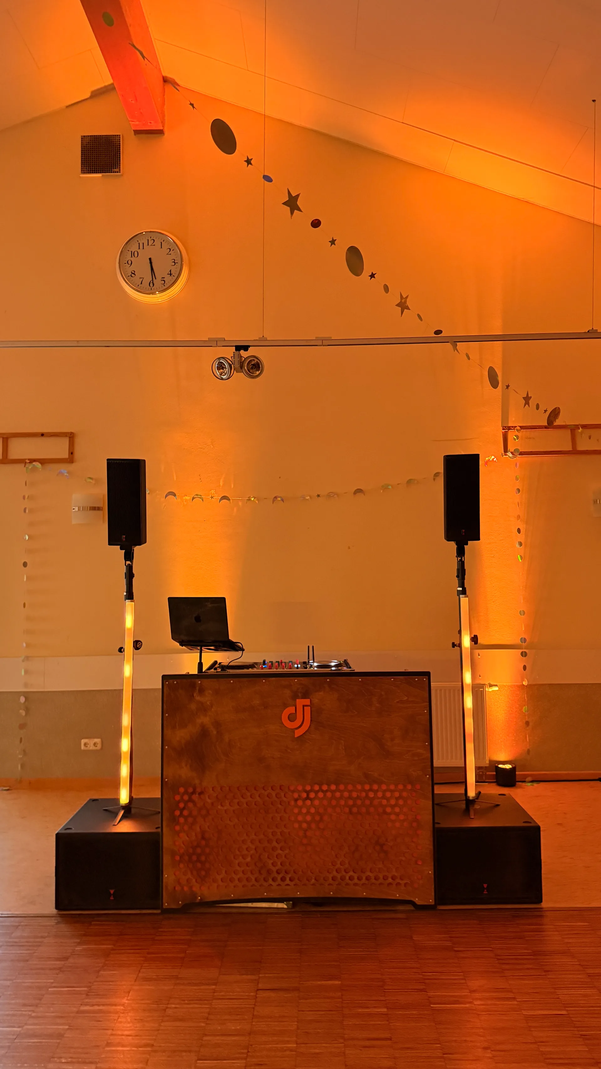 DJ beim Hochzeitsempfang – Gemeinschaftshaus Falkenfeld