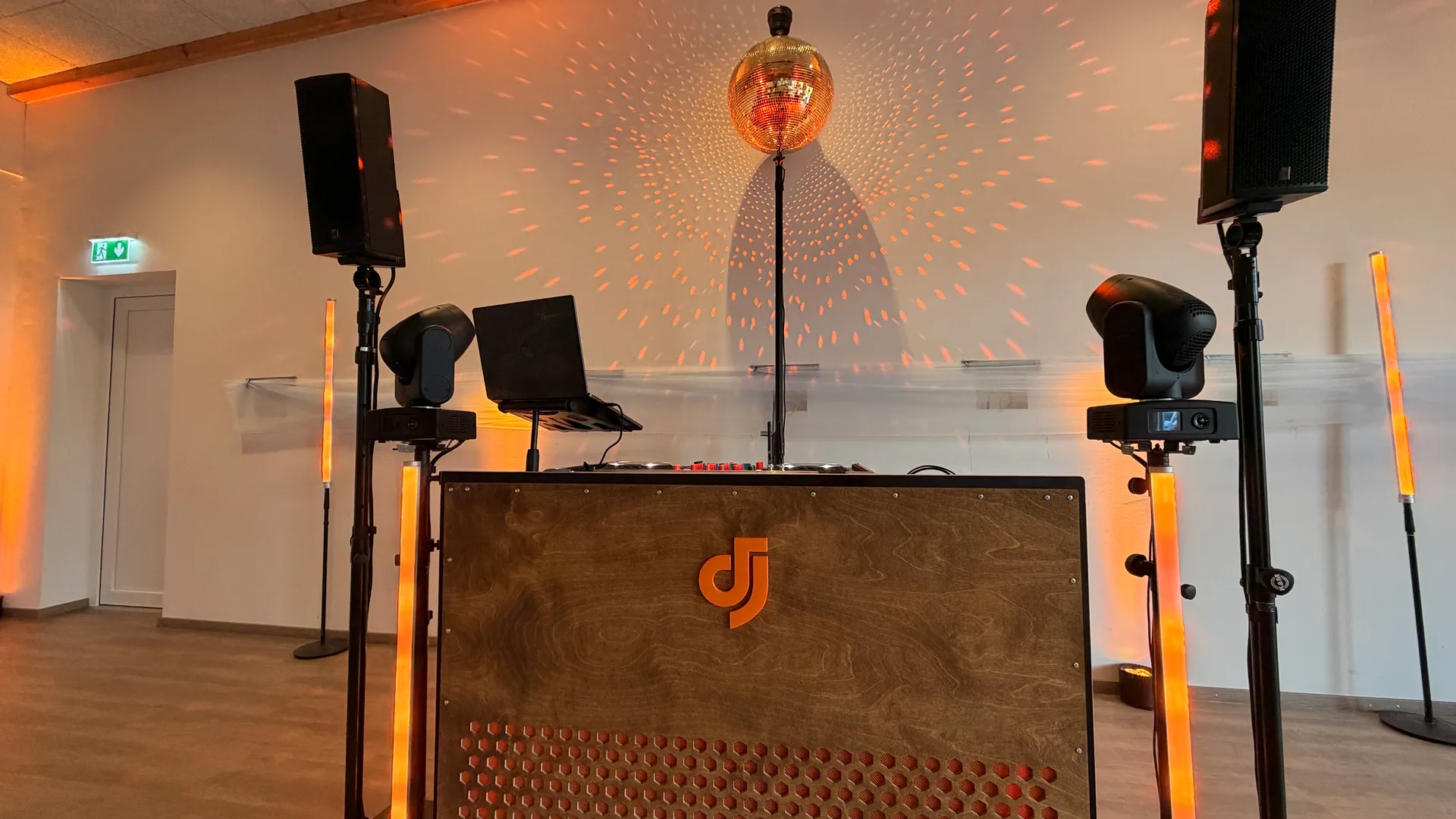 DJ beim Firmenevent – Geselliger Verein Bujendorf