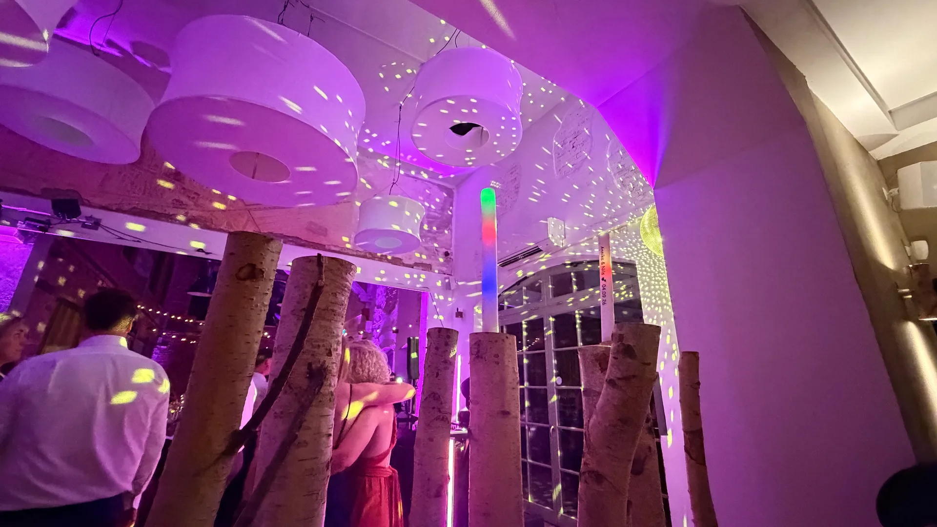 DJ bei der Abendgesellschaft – Grand Central Event
