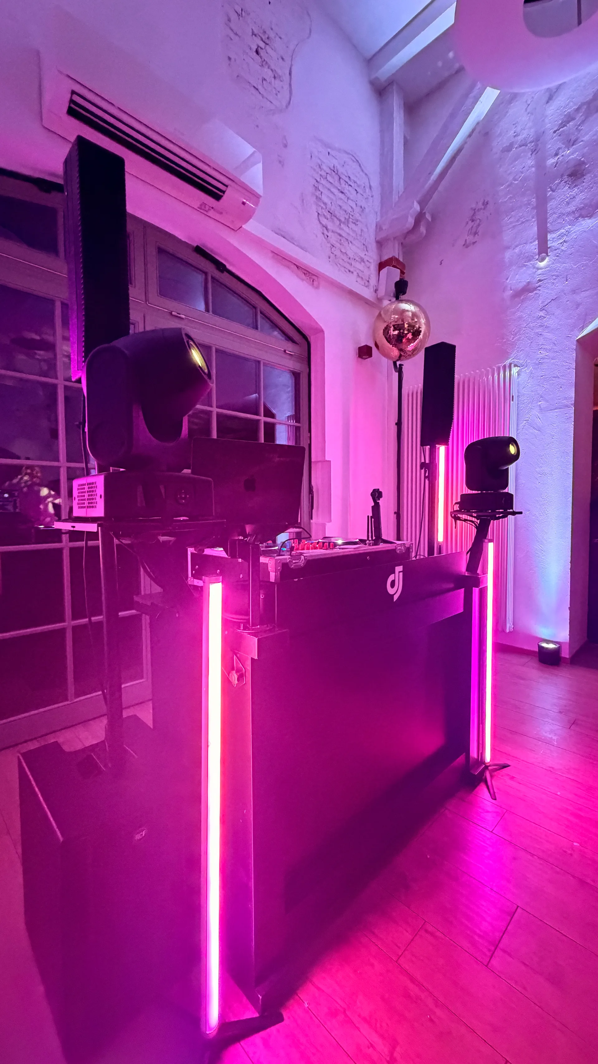DJ bei der Hochzeitsfeier – Grand Central Event