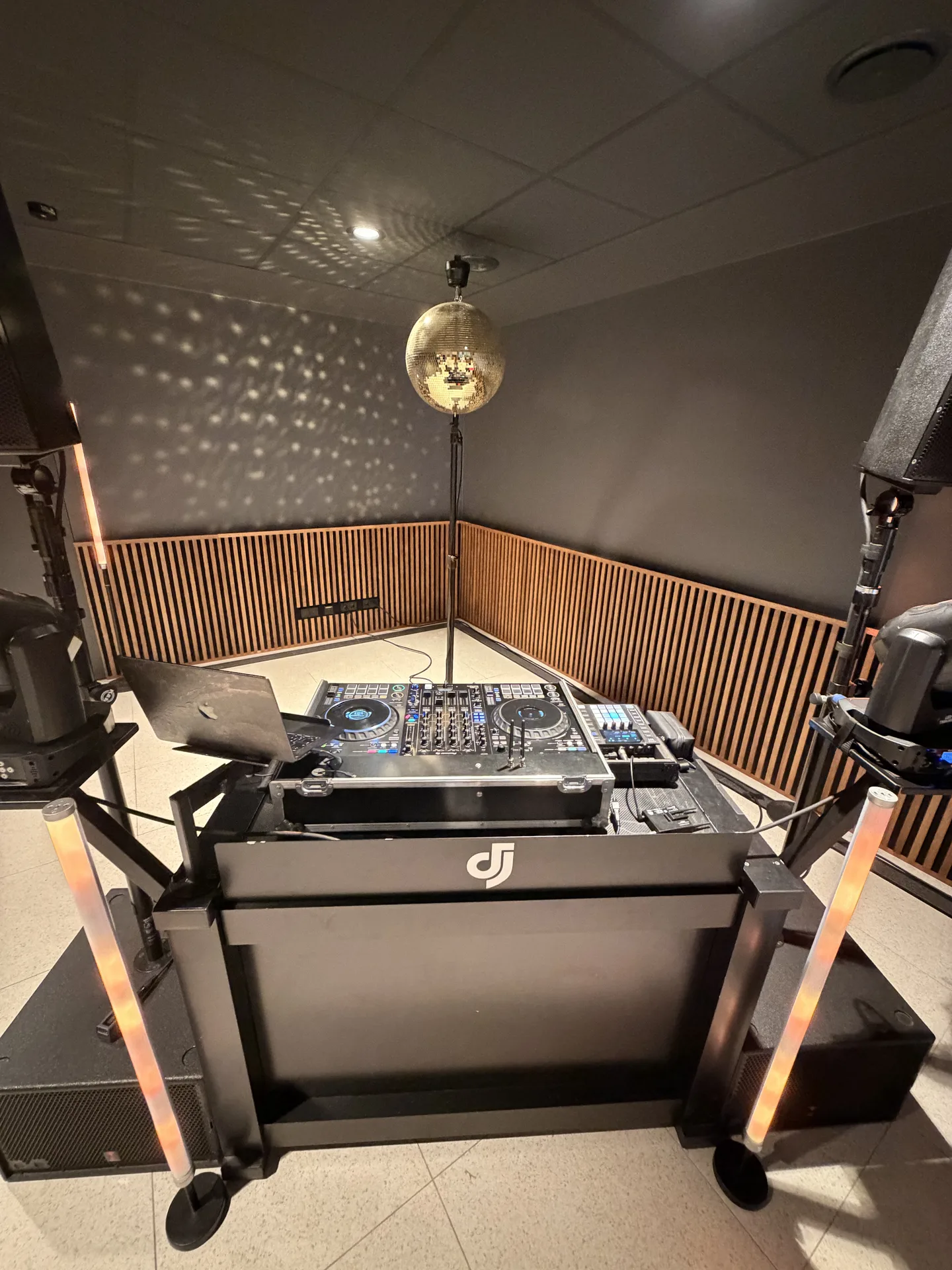 DJ Forte bei Juniper Eventlocation