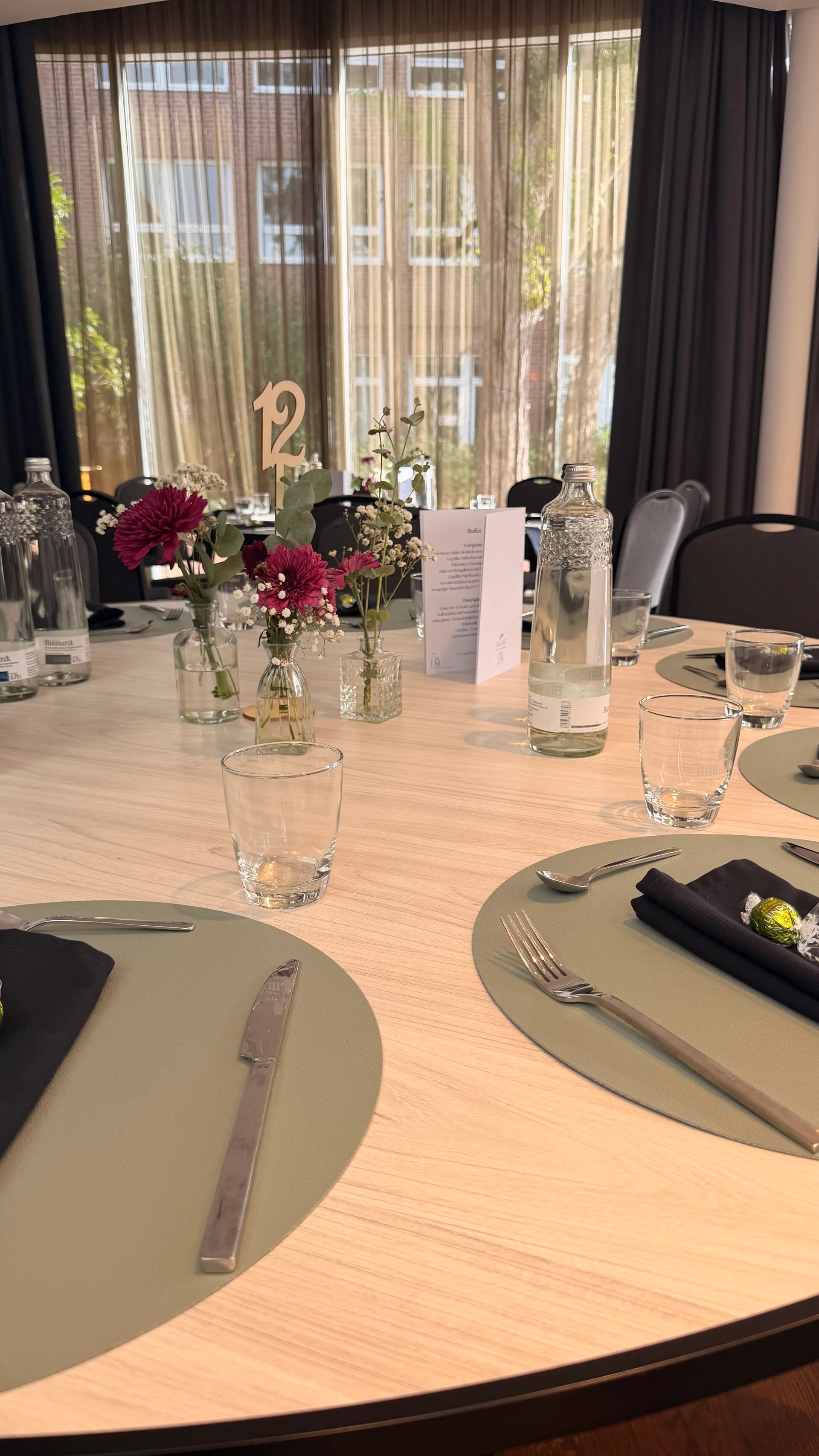 DJ beim Sommerfest – Juniper Eventlocation