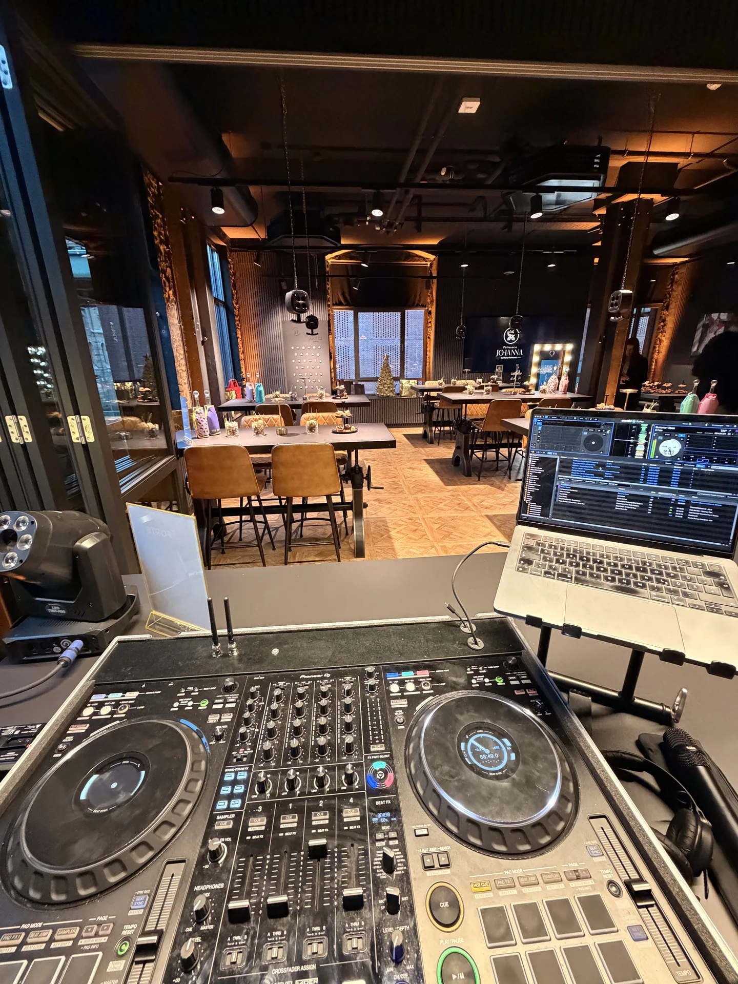 DJ Forte bei Pâtisserie Johanna Speicherstadt