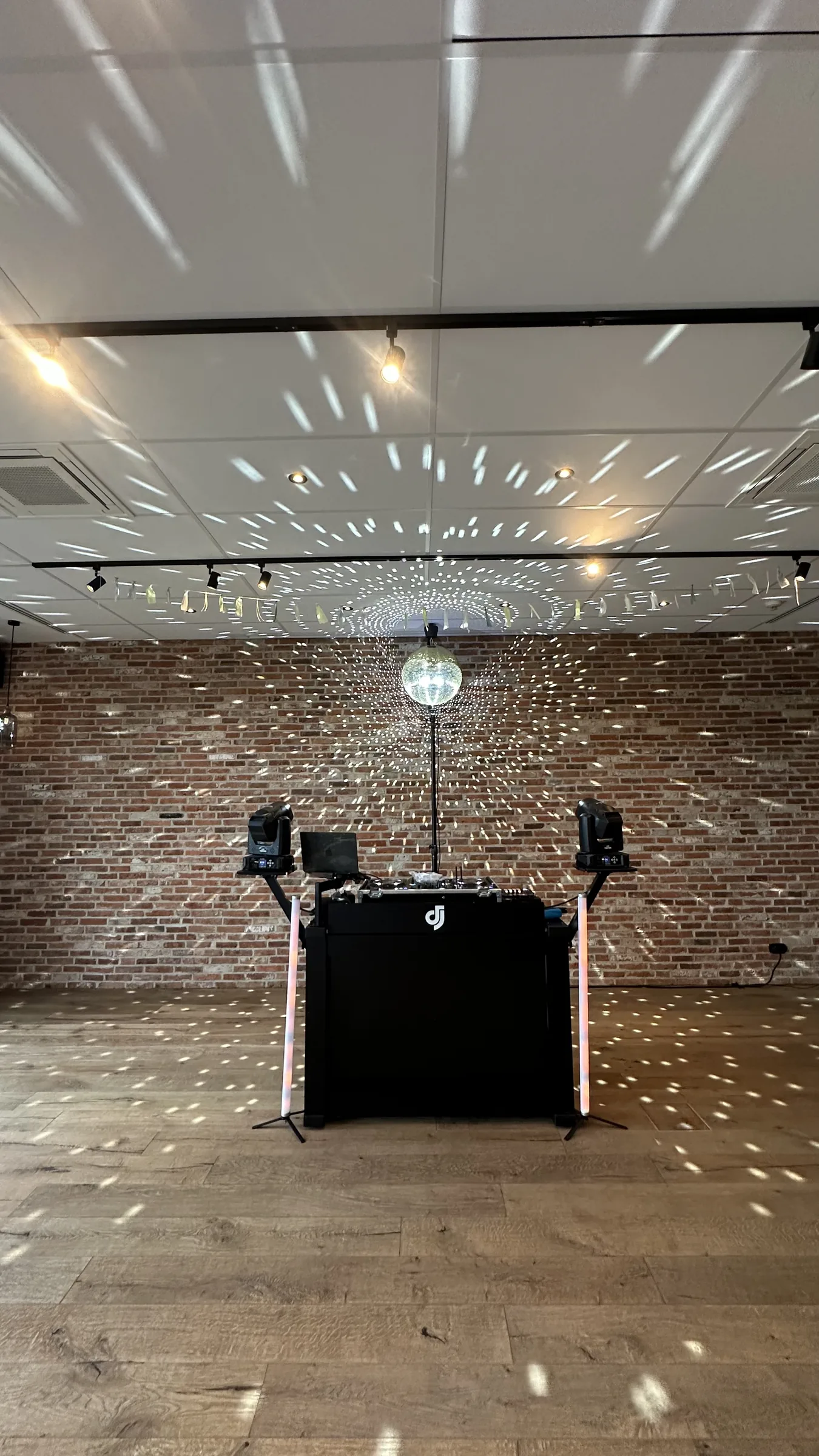 DJ Forte in der Location River Loft Brunsbüttel