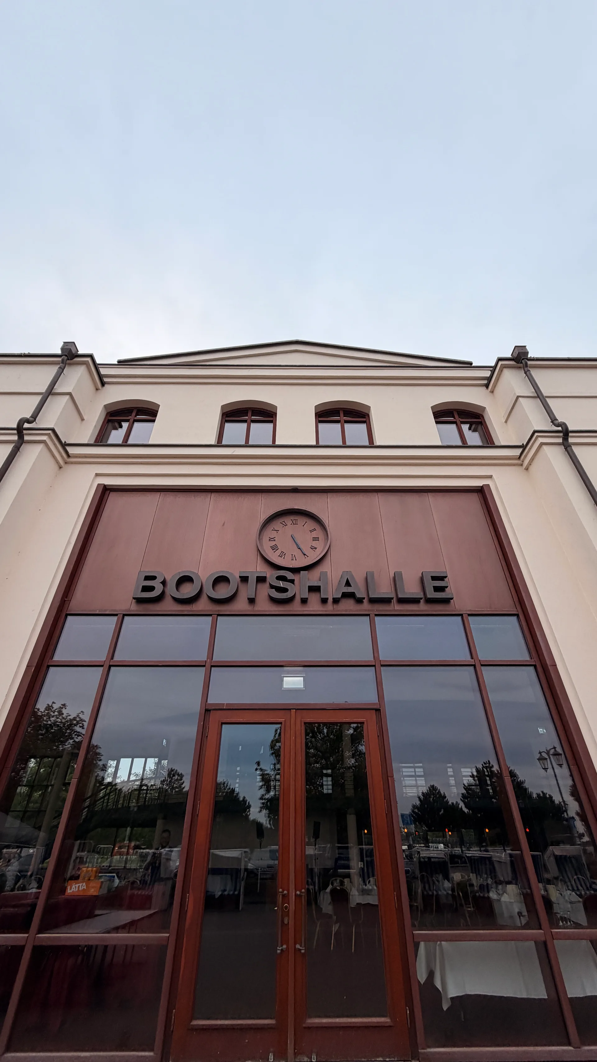 DJ bei der Firmenfeier – Yachthafenresidenz Hohe Düne Warnemünde